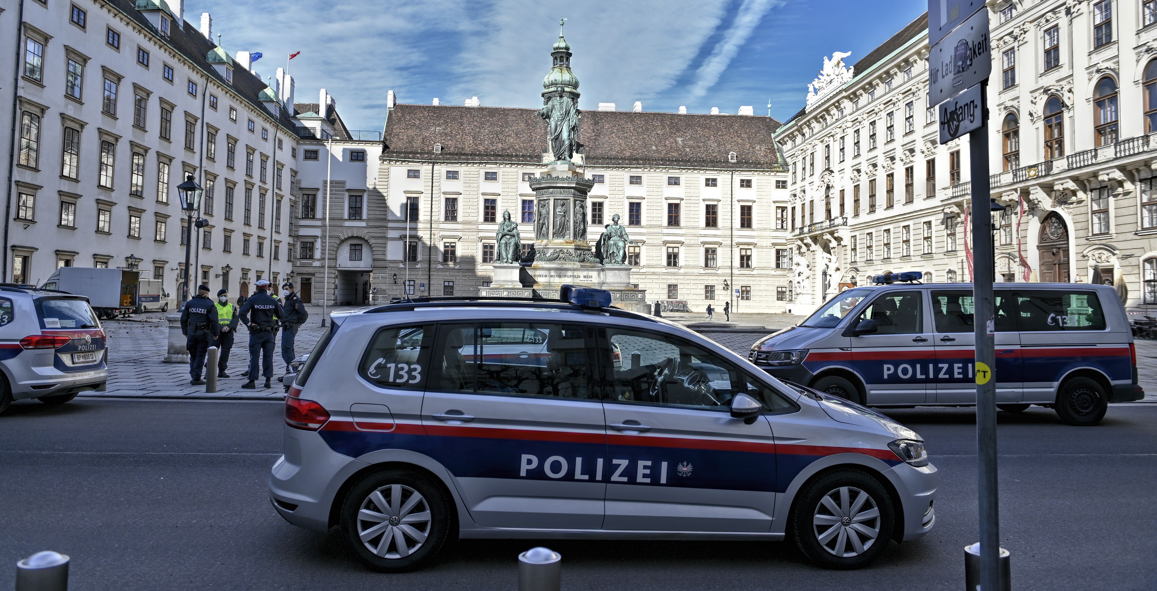 Einsatzfahrzeuge der Polizei 