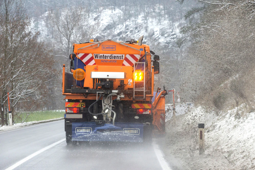 Die Unwetterzentrale warnt vor gefährlichem Glatteisregen.