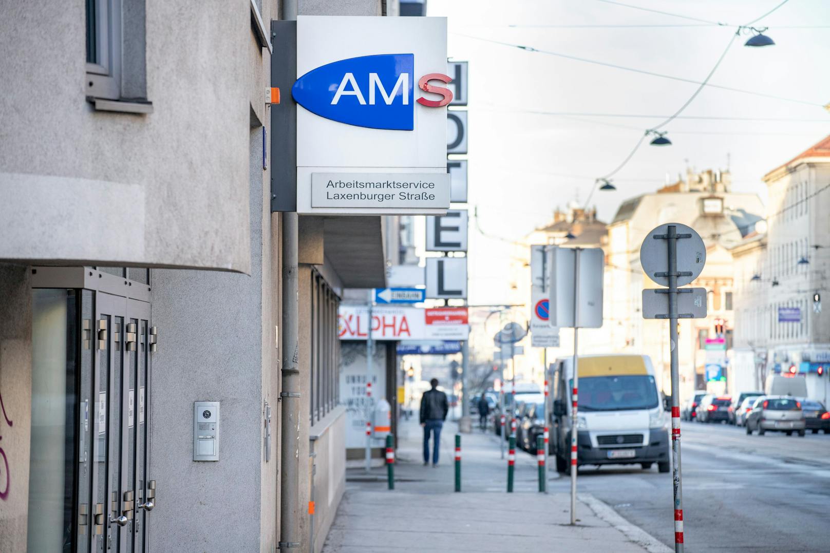 AMS-Geschäftsstelle in Wien. Die 3G-Regeln lassen die FPÖ schäumen.