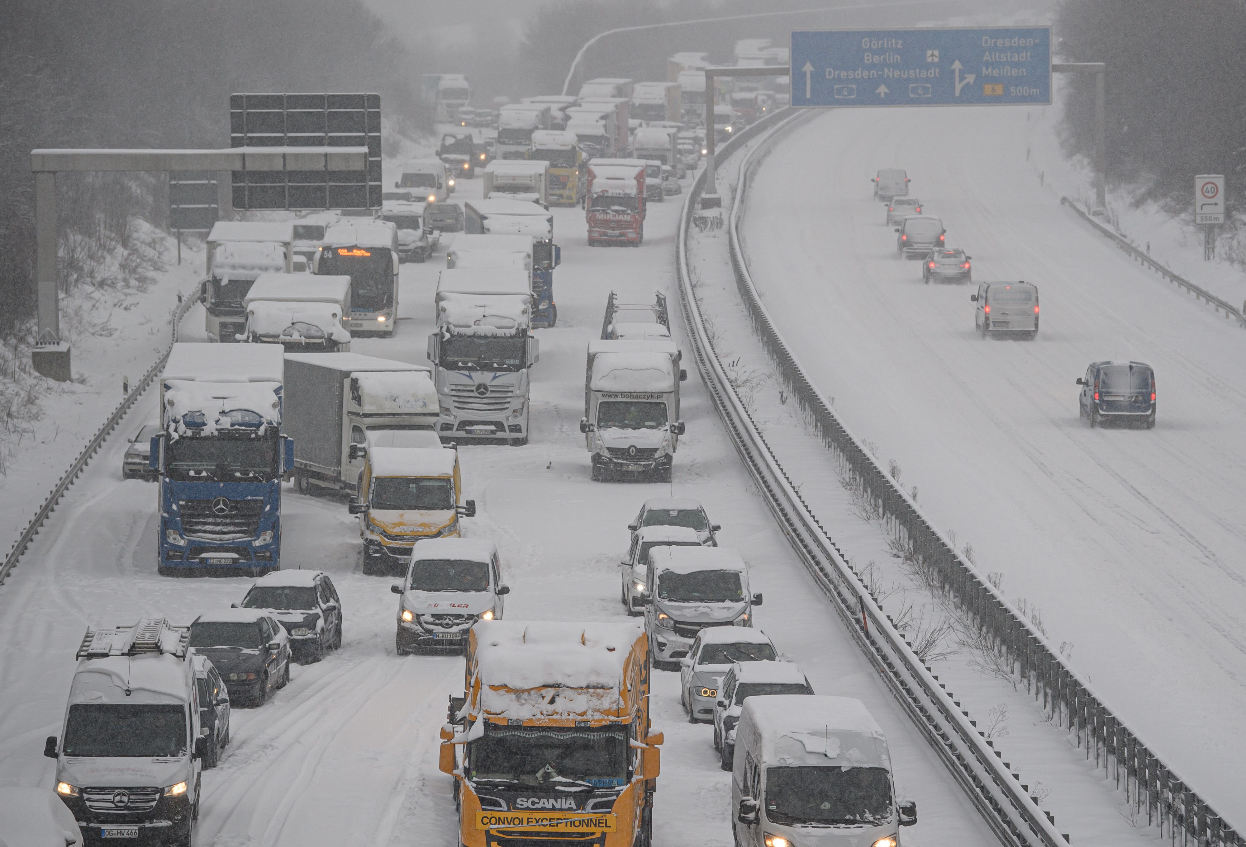 Seit dem Wochenende gab es in Deutschland massive Schneefälle.
