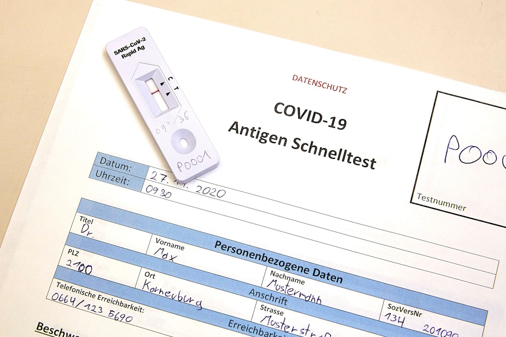 Ein negativer Corona-Schnelltest aus einer Corona-Teststraße in Niederösterreich