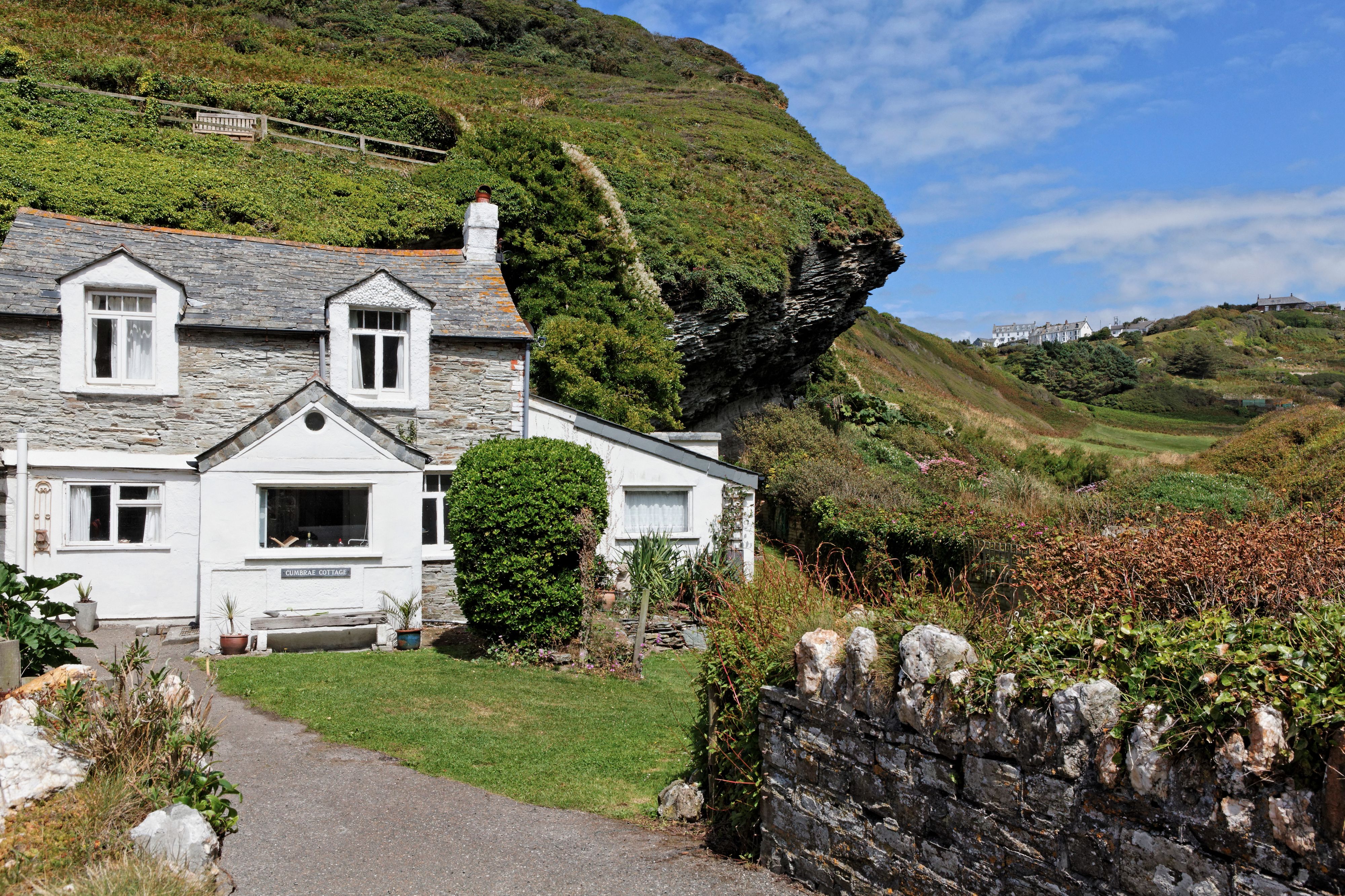 Gesetzeslücke aufgrund Corona: Ein Mieter verlässt Ferienhaus nicht.
