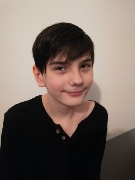 Simon hat einen Herzschrittmacher, er kann wegen Corona seit März nicht in die Schule.