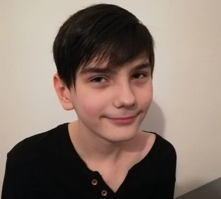 Simon hat einen Herzschrittmacher, er kann wegen Corona seit März nicht in die Schule.