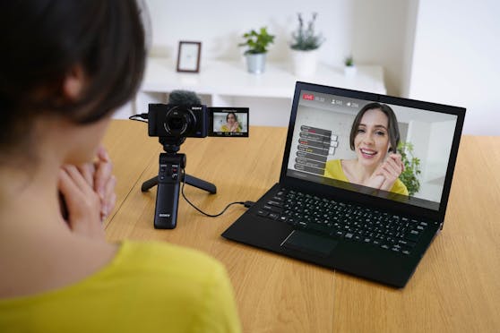 Neues Firmware-Update für die ZV-1 ermöglicht Video- und Audio-Livestreaming in hoher Qualität.