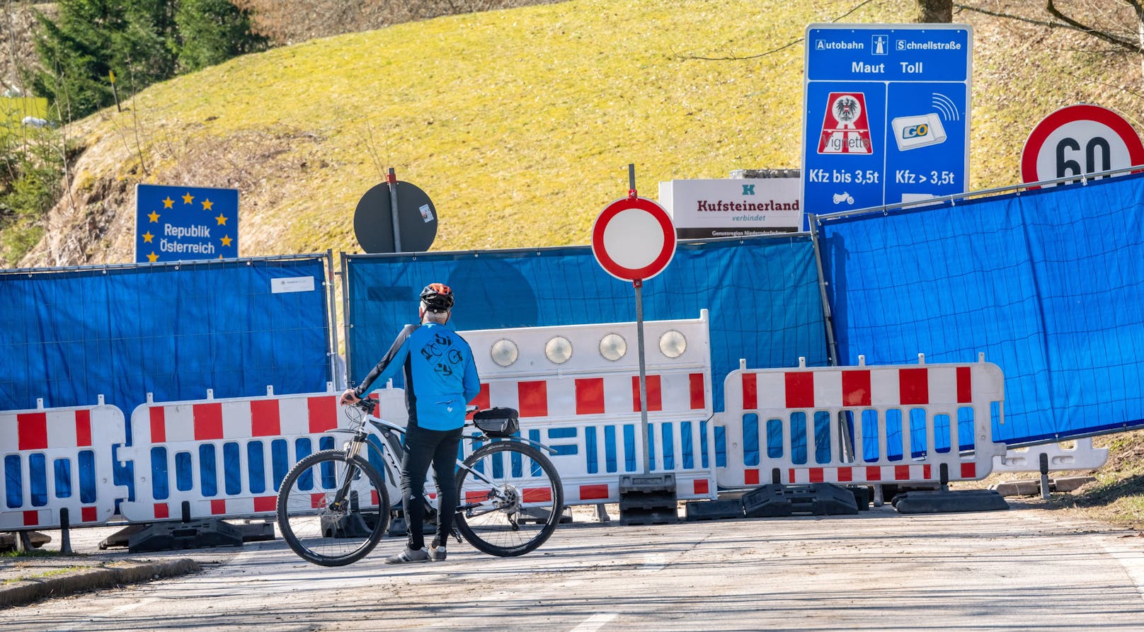 Für Bayern ist eine Grenzschließung zu Tirol "kein Tabu" mehr