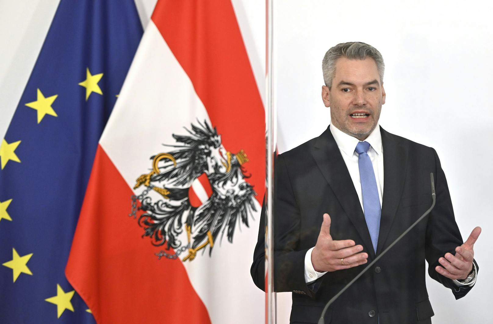 Regierung verhängt Reise-Testpflicht über Tirol: Bilder der Pressekonferenz am 9. Februar 2020
