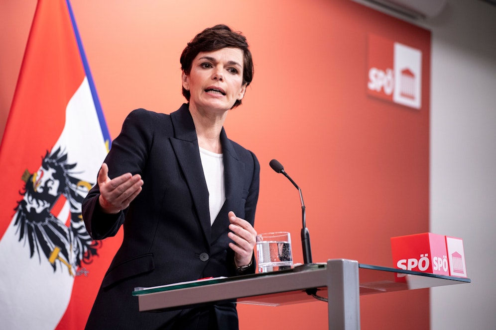  Pressekonferenz in Wien mit Pamela Rendi-Wagner zur aktuellen Corona-Entwicklung. Archivbild