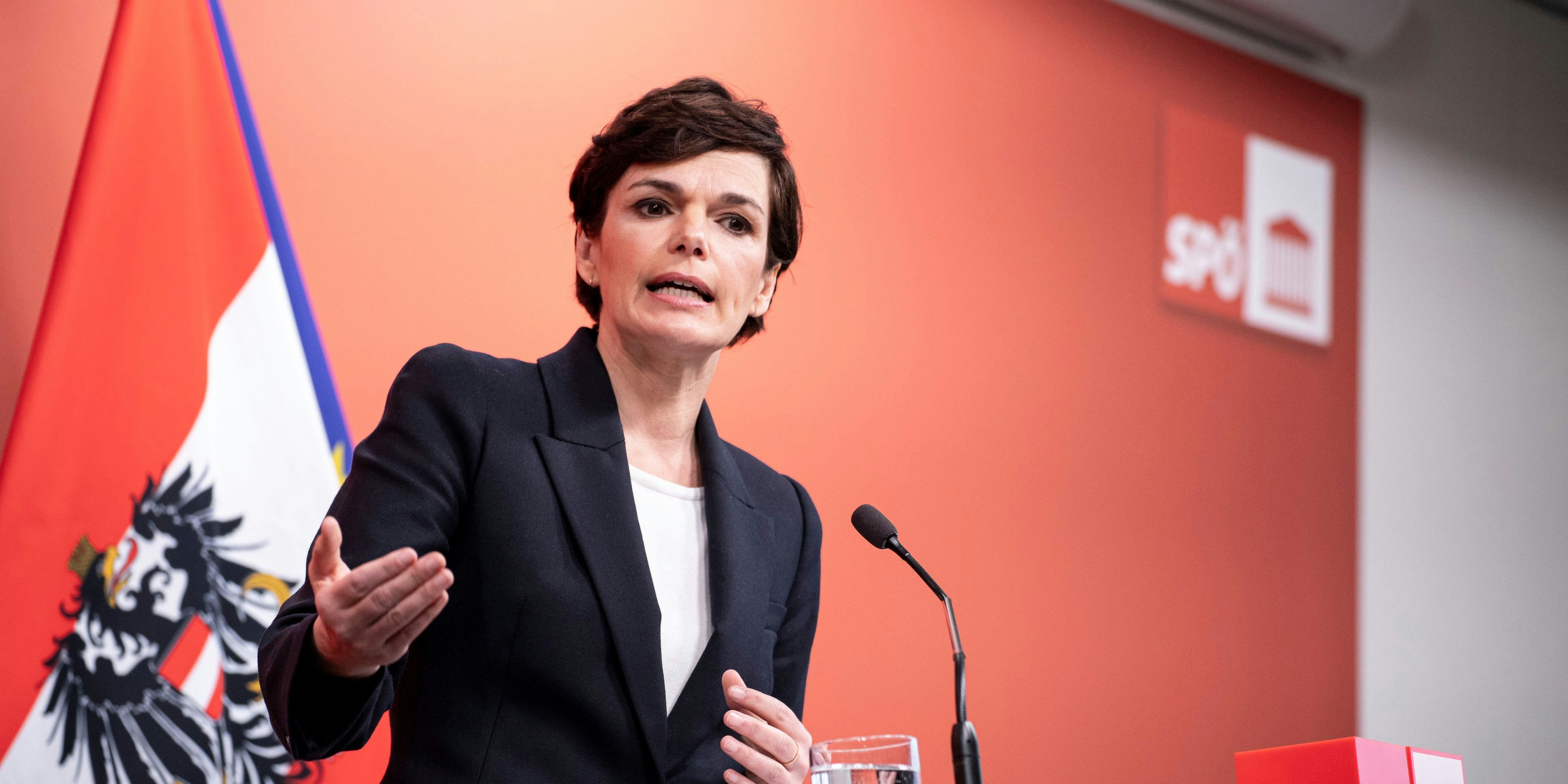  Pressekonferenz in Wien mit Pamela Rendi-Wagner zur aktuellen Corona-Entwicklung. Archivbild
