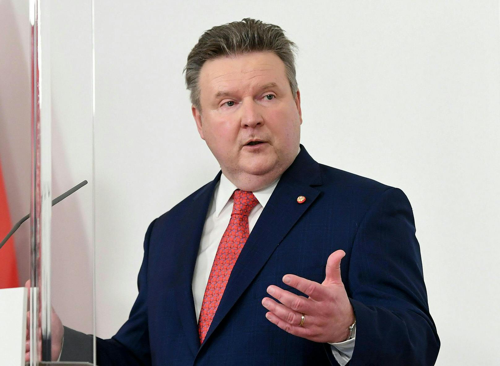 Wiens Bürgermeister Michael Ludwig (SPÖ) am Montag, 1. März 2021, während einer Pressekonferenz nach einem Corona-Gipfel im Bundeskanzleramt in Wien.