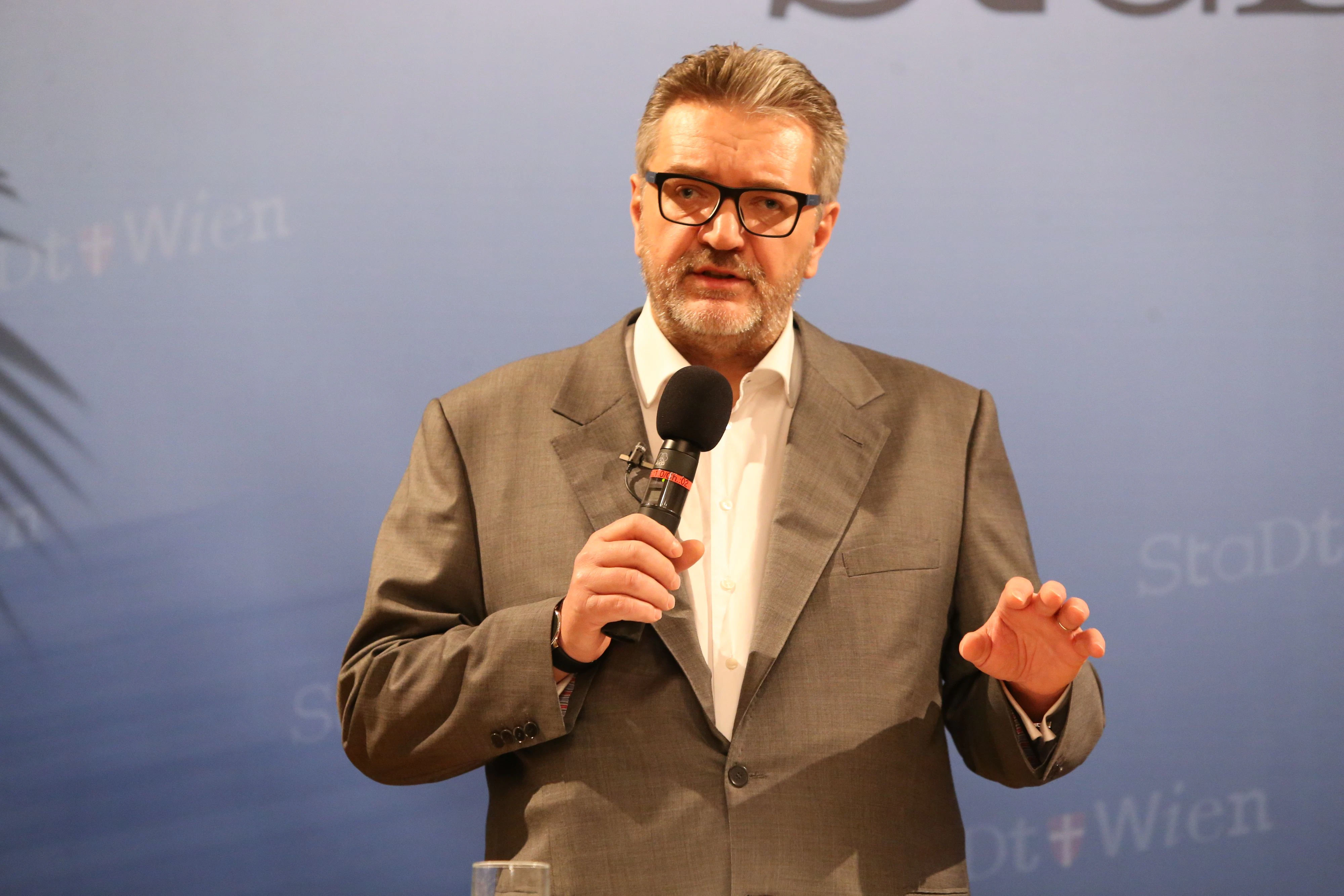 Der gemeinsame Standort der Stadt Wien und der Volkshilfe im Bereich der Wohnungssicherung, ermöglicht uns die Bündelung und Stärkung der vorhandenen Expertise“, sagt Sozialstadtrat Peter Hacker