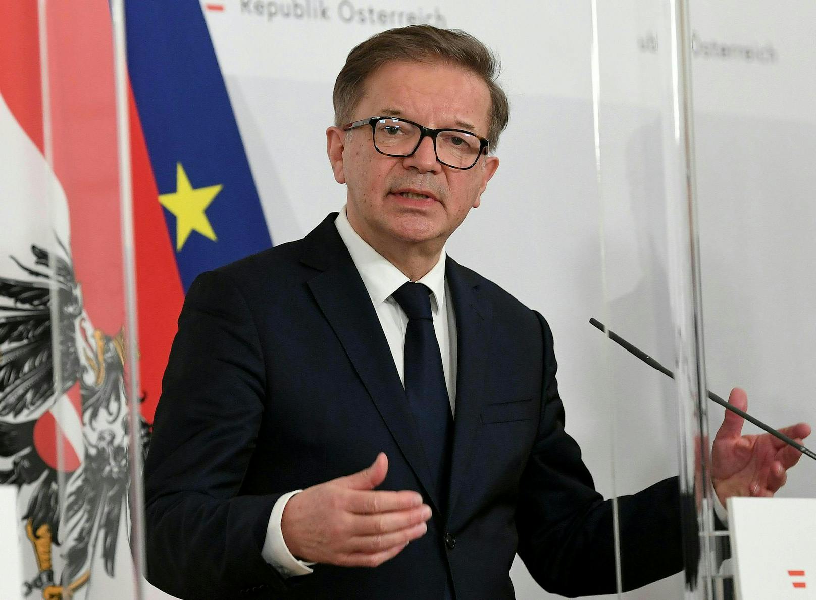Gesundheitsminister Rudolf Anschober (Grüne) am Montag, 1. März 2021, während einer Pressekonferenz nach einem Corona-Gipfel im Bundeskanzleramt in Wien.