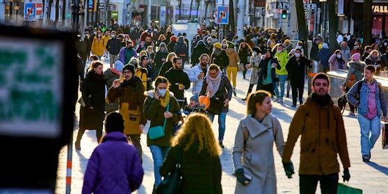 Menschen auf der Mariahilferstraße