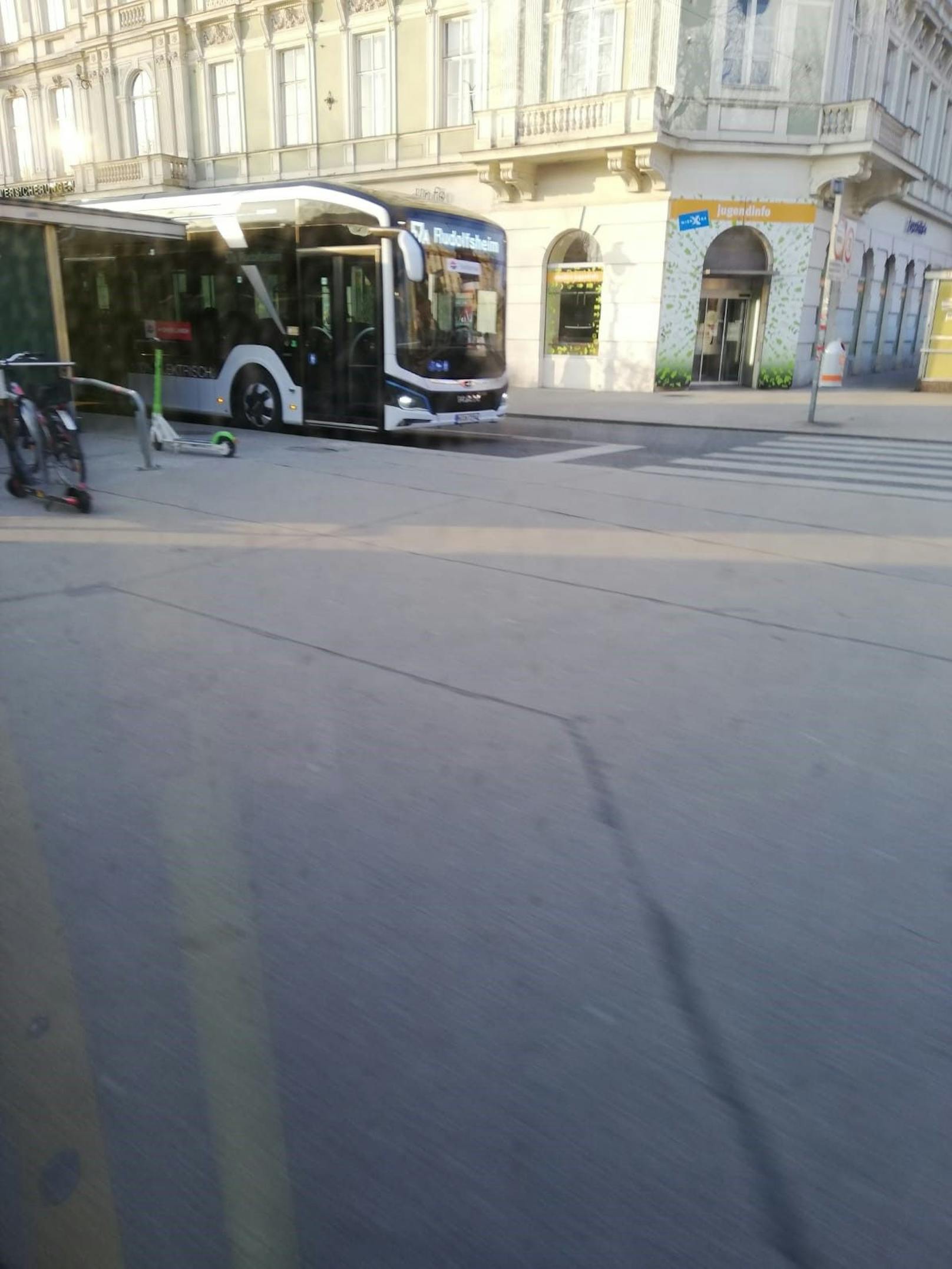 Eine Leserin hat den Bus in Wien entdeckt.