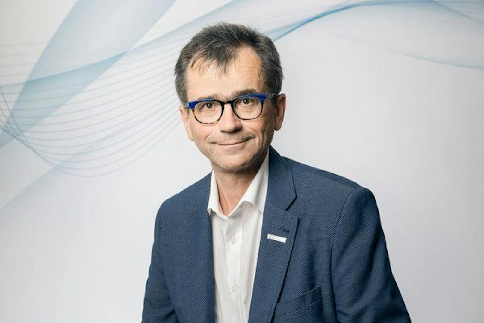 Peter Niedermoser, Ärztekammer-Präsident in OÖ, kritisiert die Sozialversicherung.