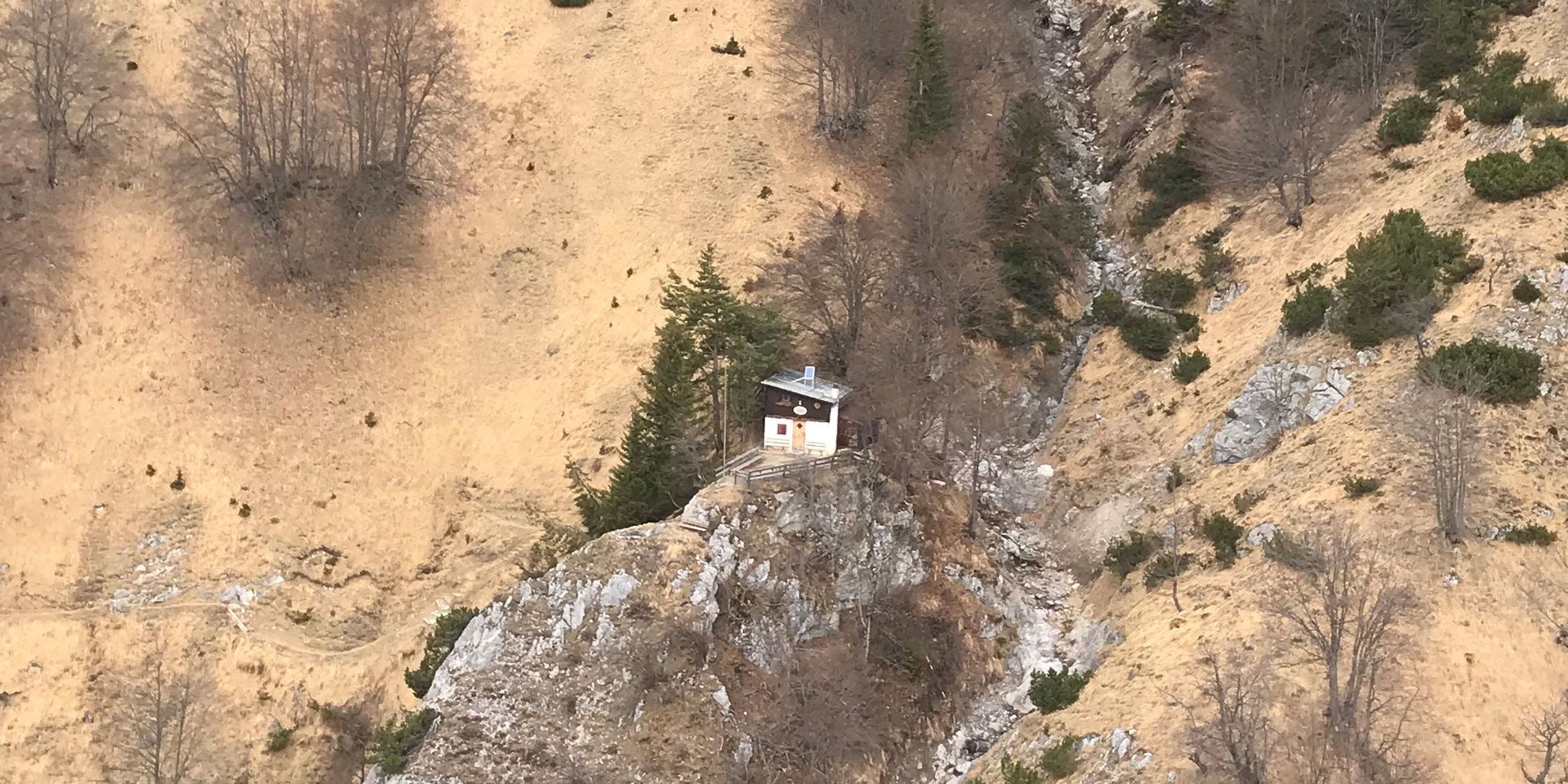 Diese Hütte wollte der Wanderer erreichen.