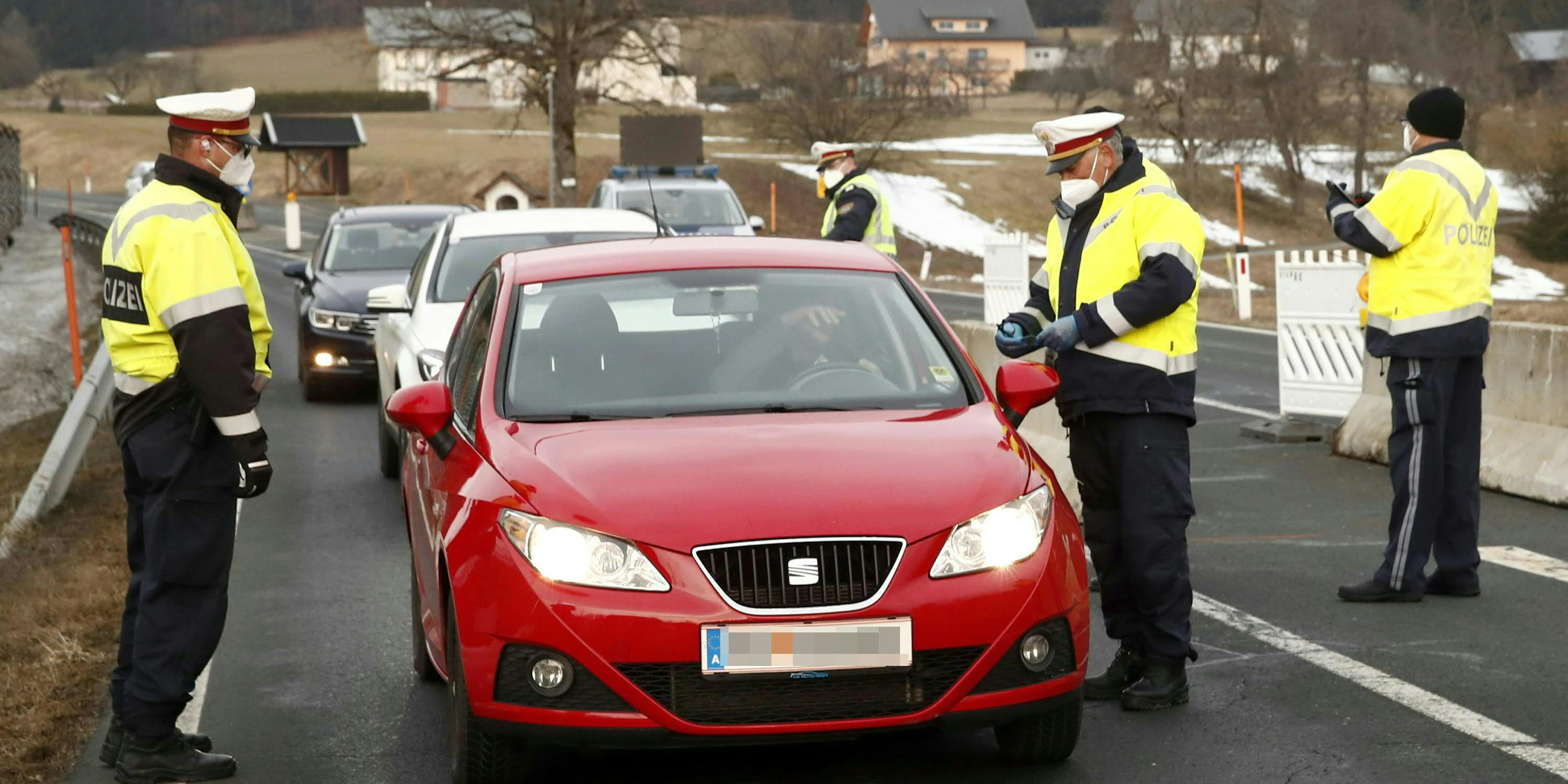 Kontrollen am Dienstag, 9. März 2021, im Rahmen des Starts der Ausreisekontrollen im Bezirk Hermagor in St. Stefan im Gailtal.