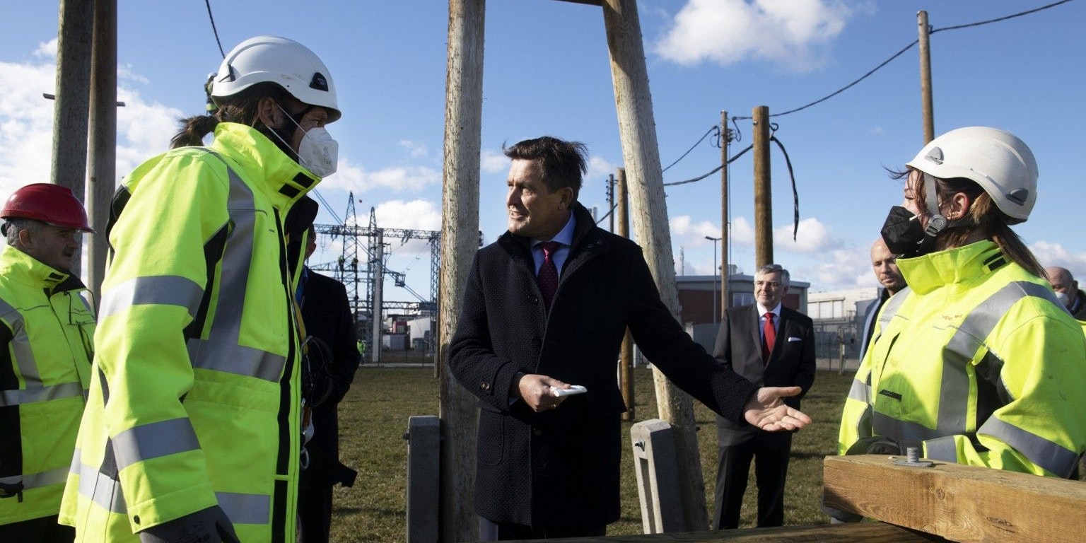 Die Stadt Wien wirbt in Form von Wirtschaftsstadtrat Peter Hanke um 150 offene Lehrstellen bei den Wiener Stadtwerken. 