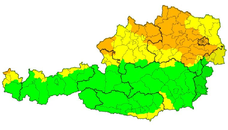 Ein Sturm fegt über das Land