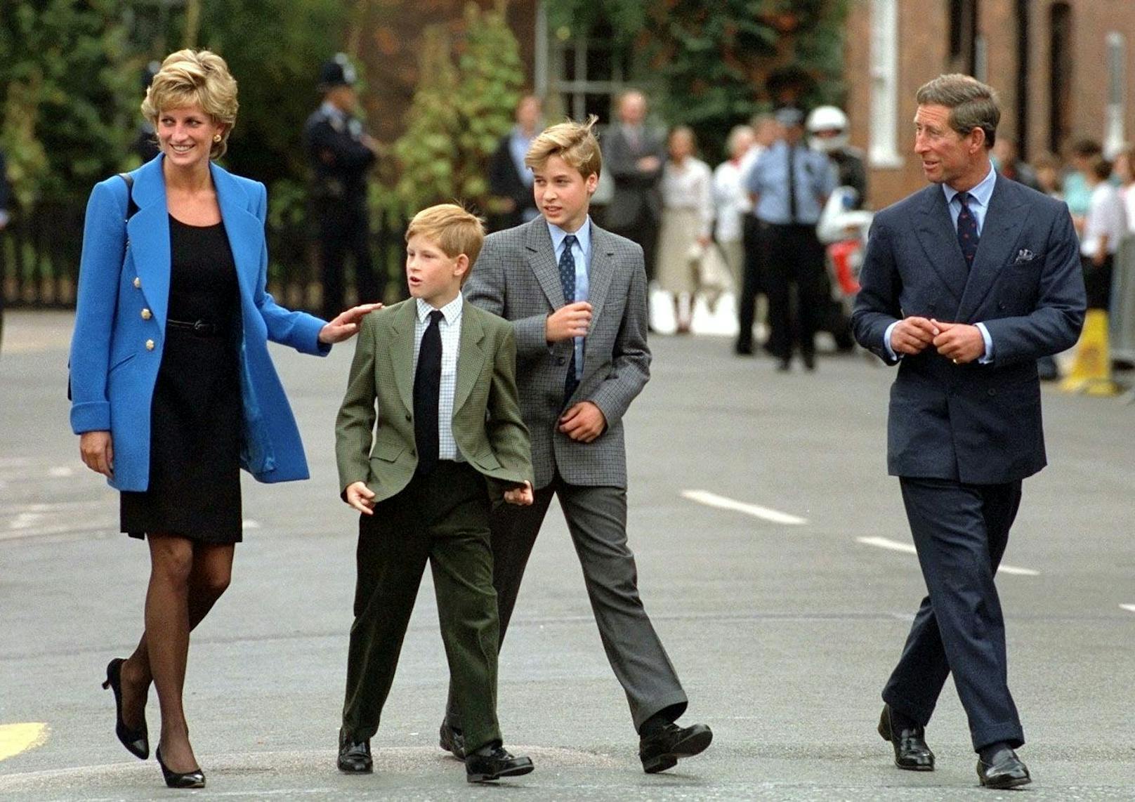 Das wichtigste Bindeglied: Mama Diana. Selbst nach der Scheidung zu Prinz Charles hielten die beiden zu ihrer Mutter.