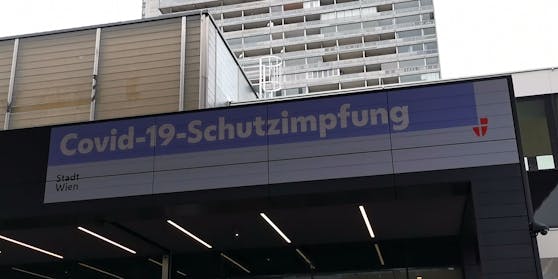 Todesfall in Warteschlange vor Wiener Impfzentrum am 14. März 2021. Eine 59-Jährige erlitt einen Herzinfarkt.