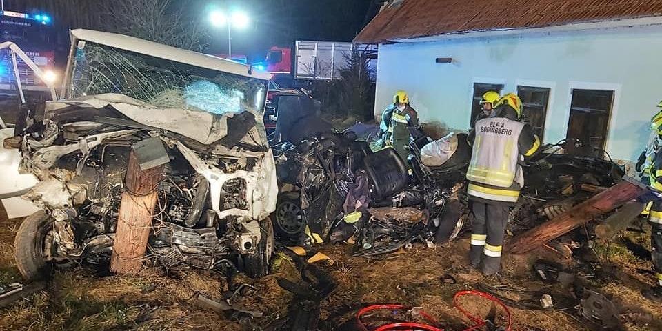 Großeinsatz nach einem tödlichen Verkehrsunfall bei Geistthal-Södingberg, Bezirk Voitsberg, am 13. März 2021.