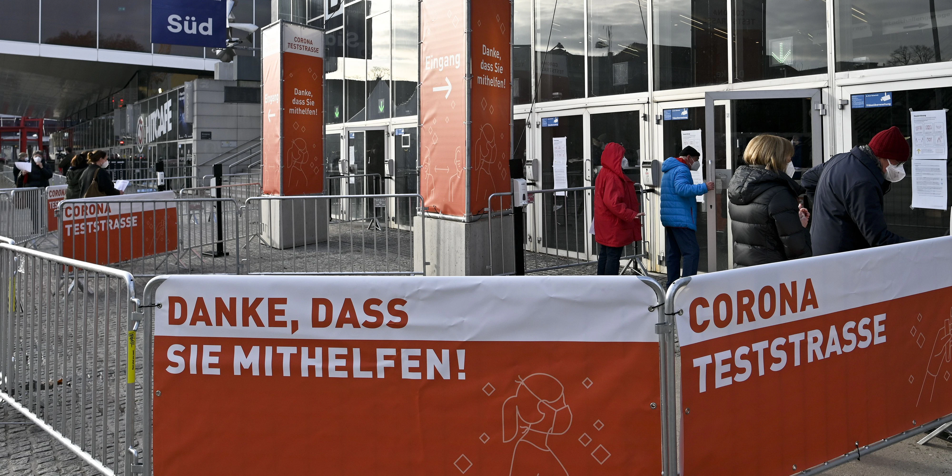 Großevents erlaubt, aber Stadthalle bleibt Teststraße - Vimarsana News