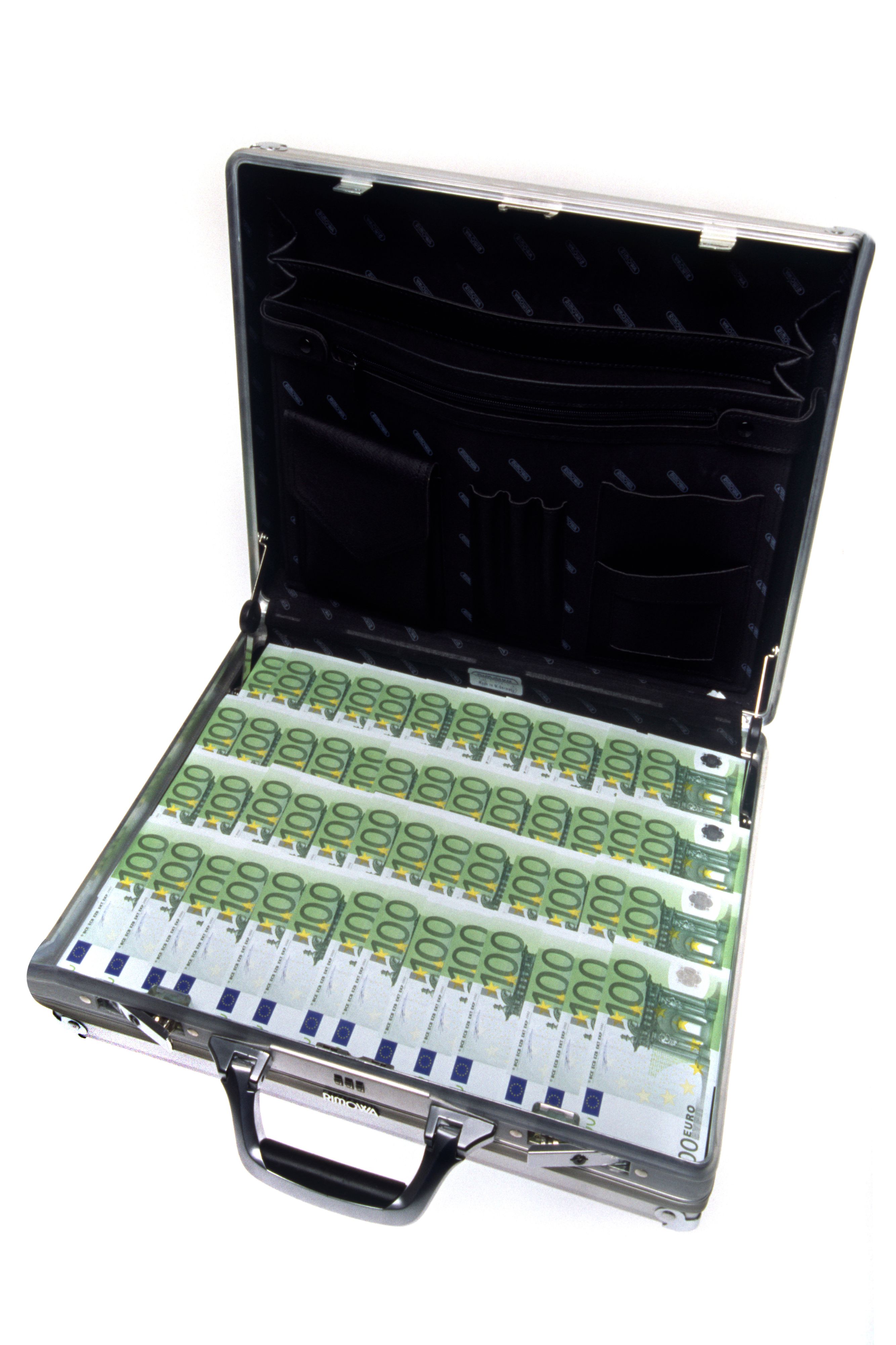 Ein Koffer voller Euro-Banknoten. Symbolbild