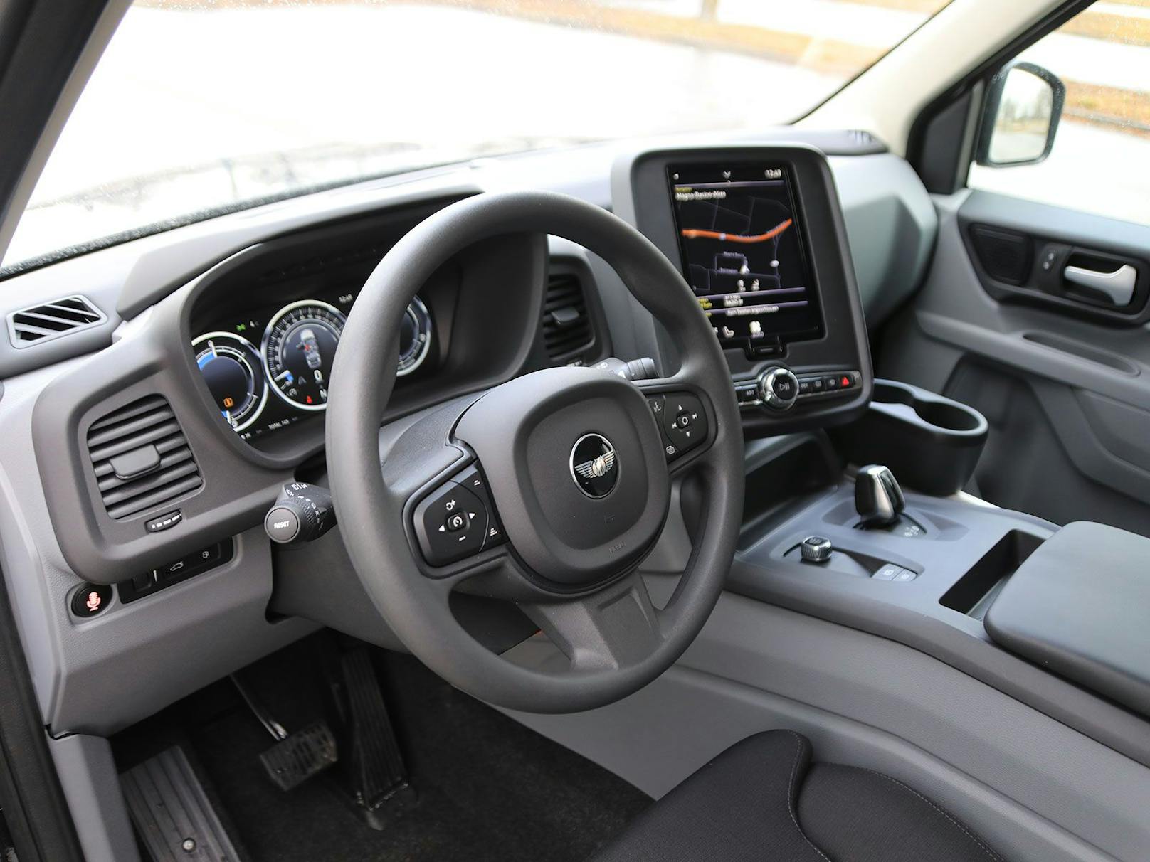 Cockpit ganz im Stil von Volvo