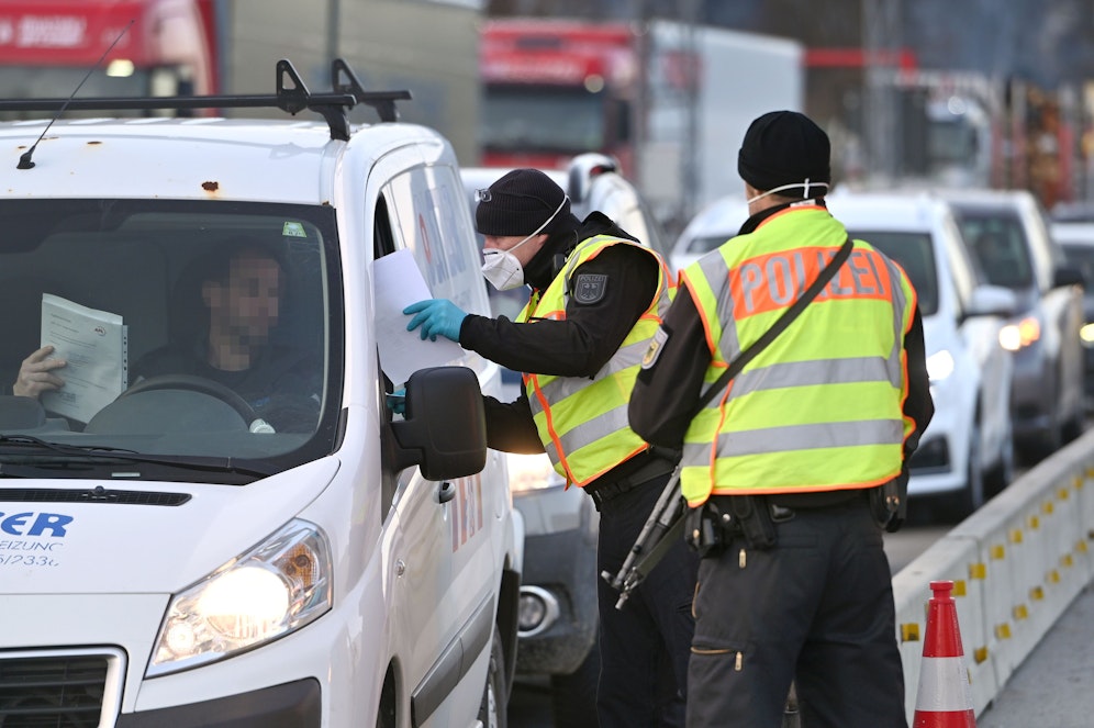 Kontrollen an der Grenze Tirol-Bayern bei Kiefersfelden