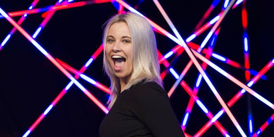 Melina Sophie zählt zu den erfolgreichsten deutschen Social-Media-Größen. Ihr neues Stirn-Tattoo sorgt nun im Netz für Aufregung.