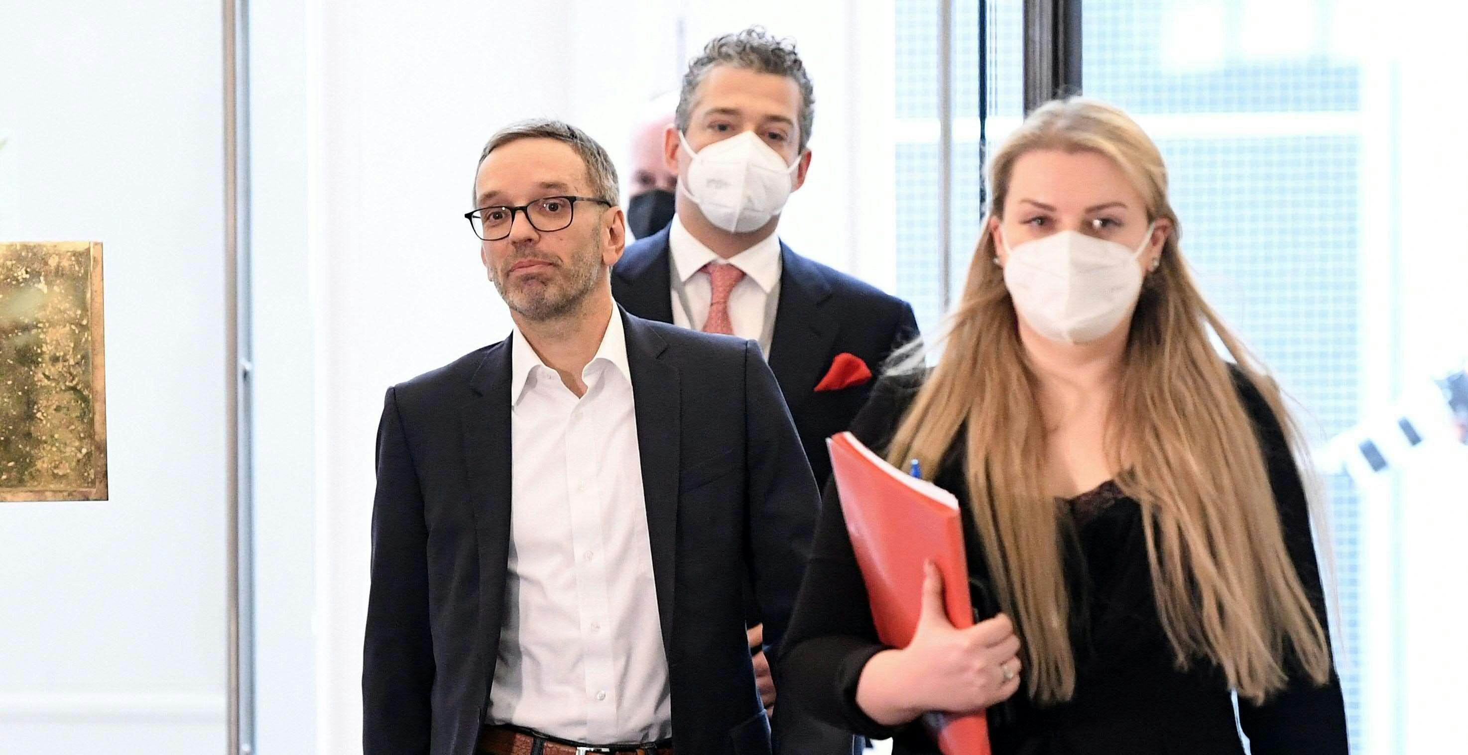 Download von www.picturedesk.com am 18.03.2021 (14:10).  ABD0055_20210317 - WIEN - ÖSTERREICH: FPÖ-Klubobmann Herbert Kickl am Mittwoch, 17. März 2021, im Rahmen des Ibiza-U-Ausschusses im Camineum der Nationalbibliothek in Wien. - FOTO: APA/HELMUT FOHRINGER - 20210317_PD2509 - Rechteinfo: Rights Managed (RM)