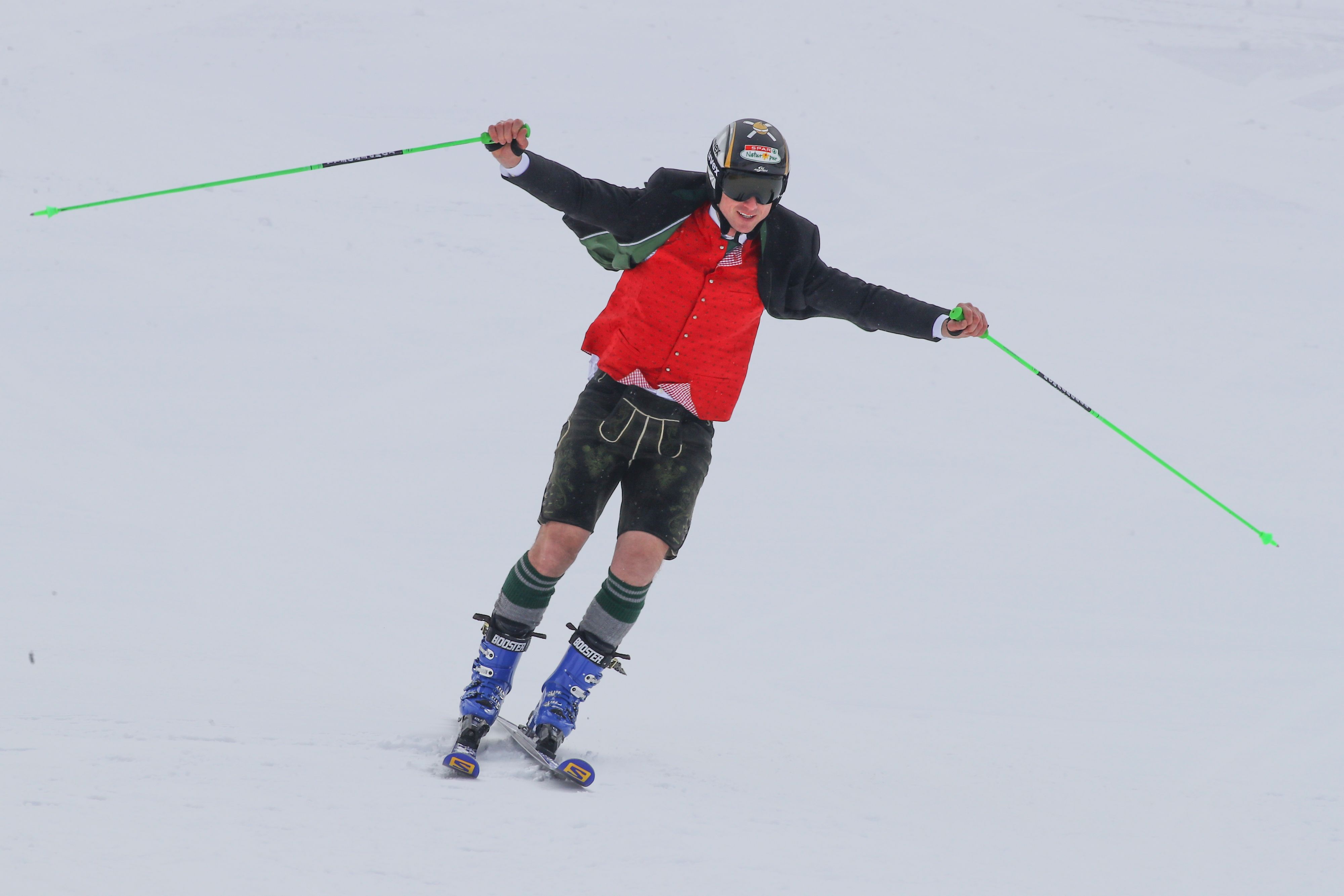 Hannes Reichelt in der Tracht. 