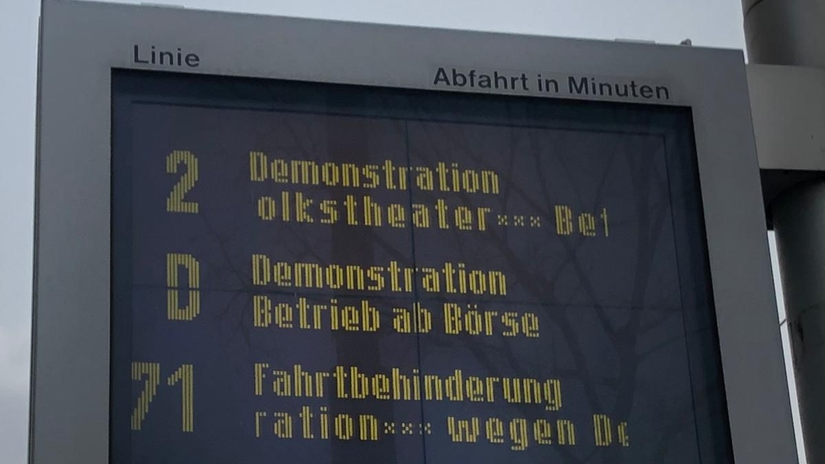 Die Demo soll bis 16 Uhr gehen.