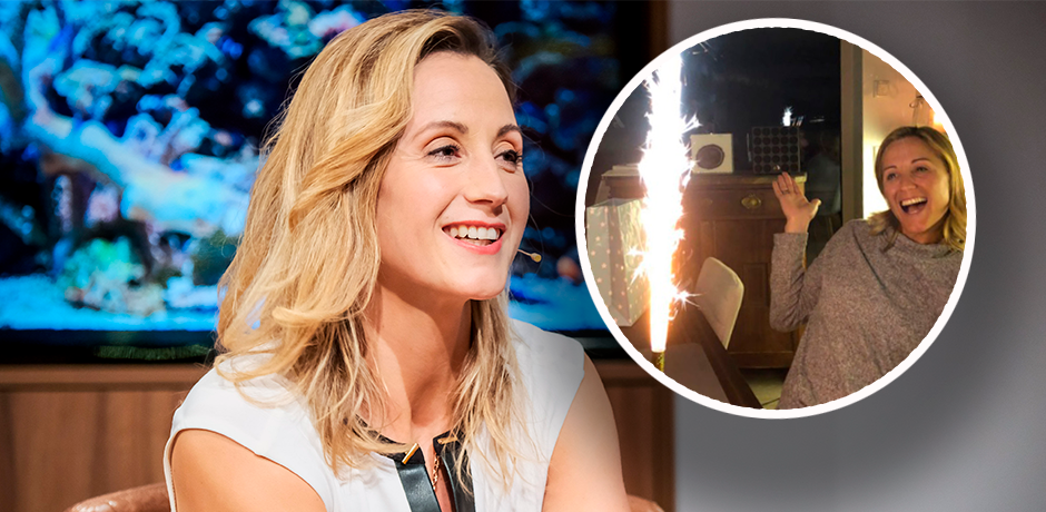 Michaela Kirchgasser erhielt eine Geburtstagstorte und einen riesigen Sternspritzer. 