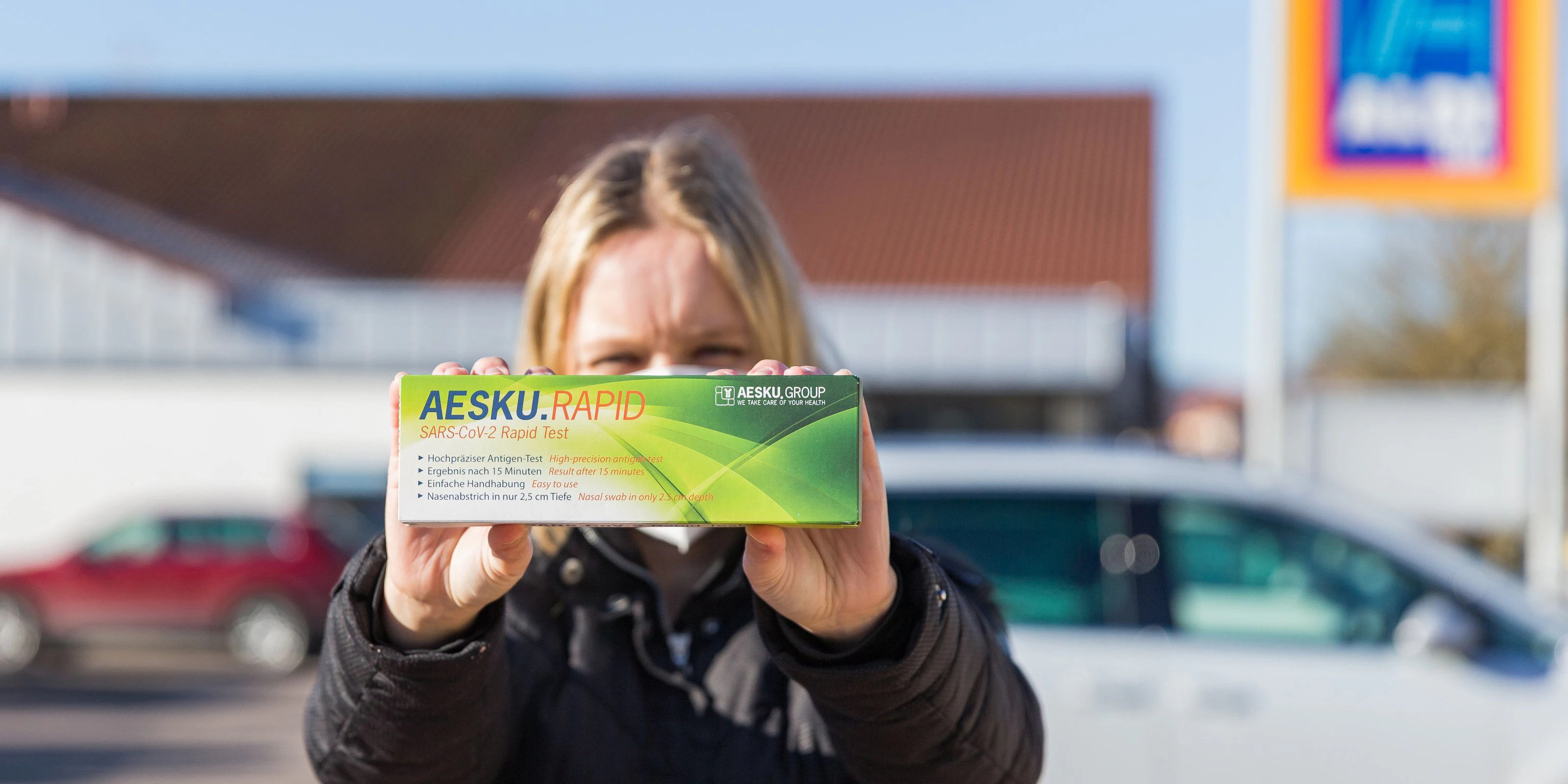 Aldi hat in Deutschland bereits Anfang März Corona-Selbsttests ins Sortiment aufgenommen. Innerhalb kürzester Zeit waren diese ausverkauft.