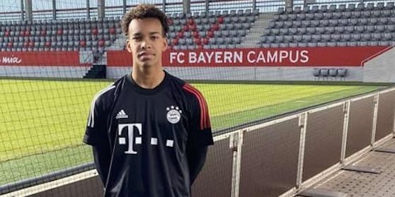 Emilian Metu auf dem Bayern-Campus