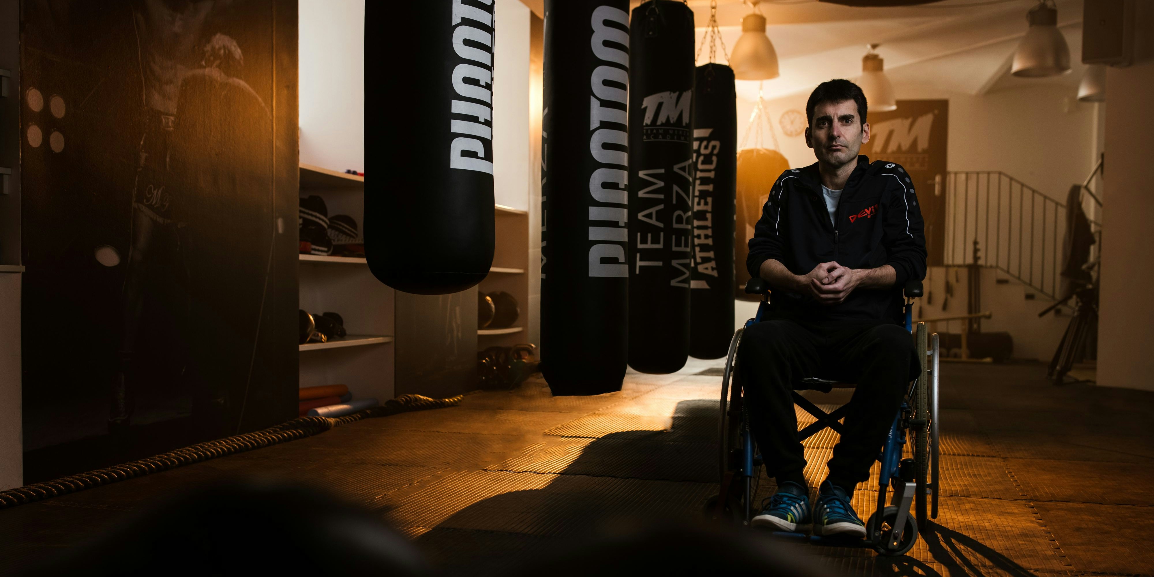 Mex M. sitzt ab 25 Grad im Rollstuhl. 