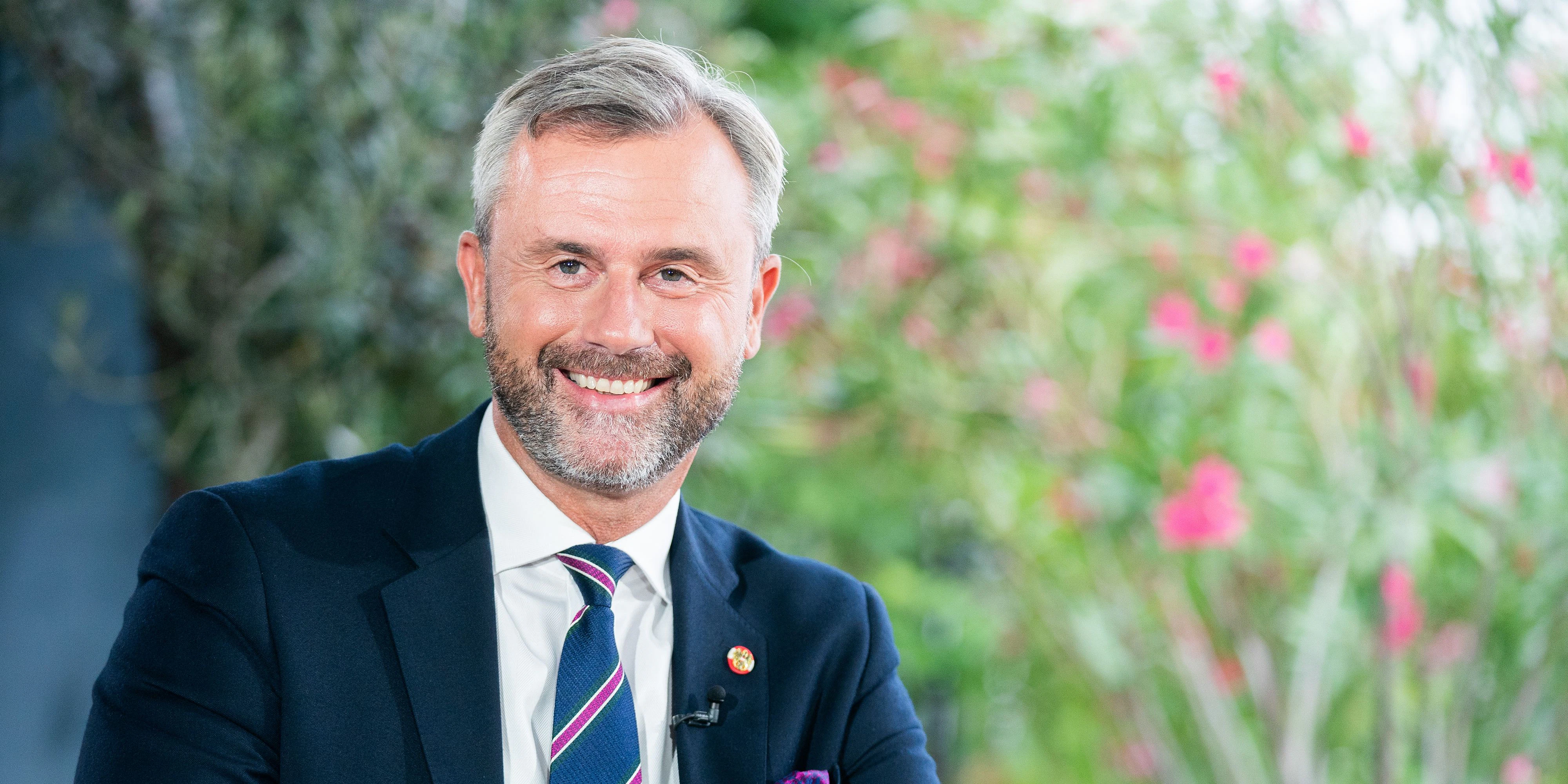 Anlässlich seines 50. Geburtstages würdigt die FPÖ Parteichef mit einem Clip. Das Bild zeigt Hofer im Zuge der ORF-Sommergespräche aus dem Jahr 2020.