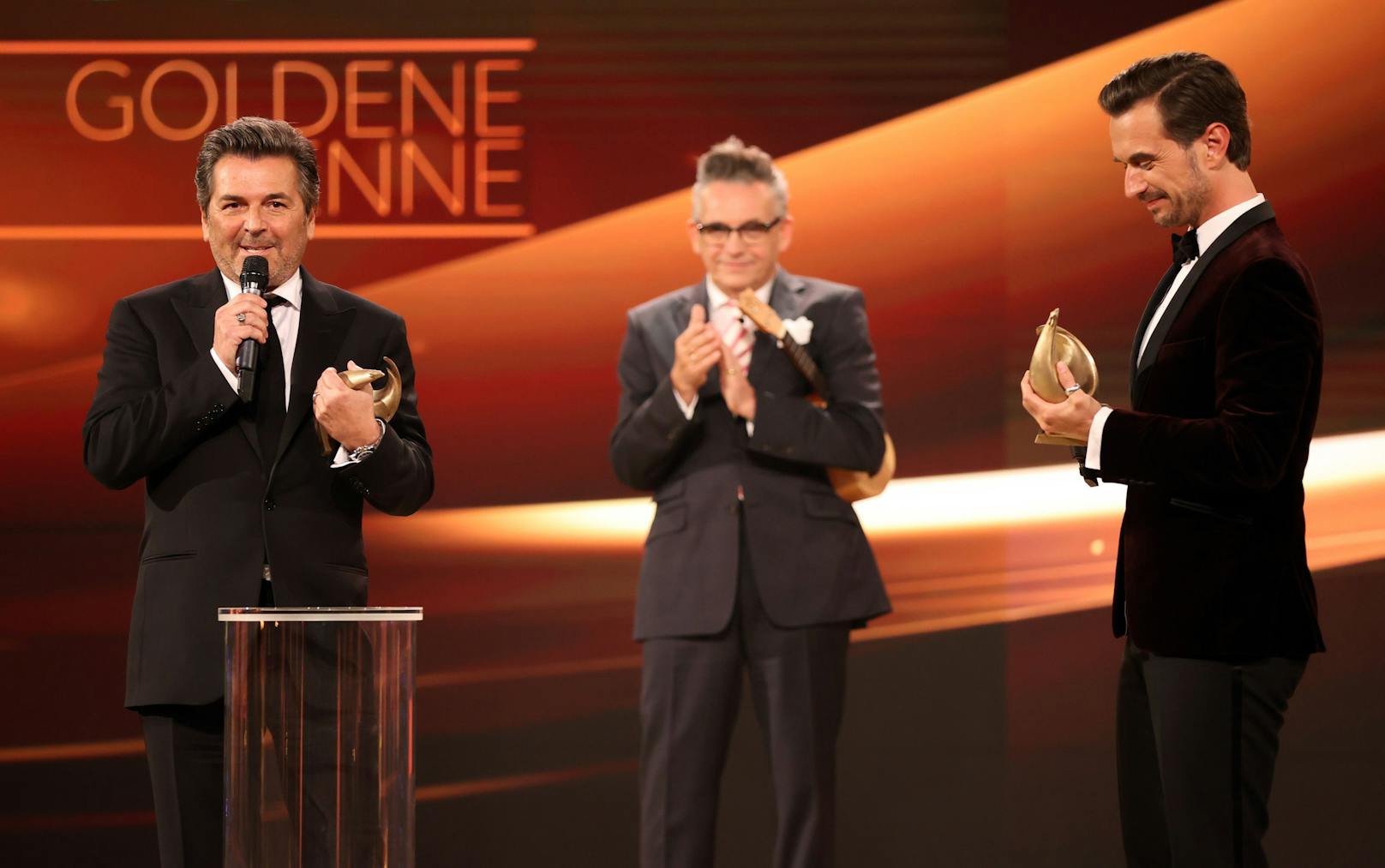 Thomas Anders (l) and Florian Silbereisen erhalten die "Goldene Henne" 2020.