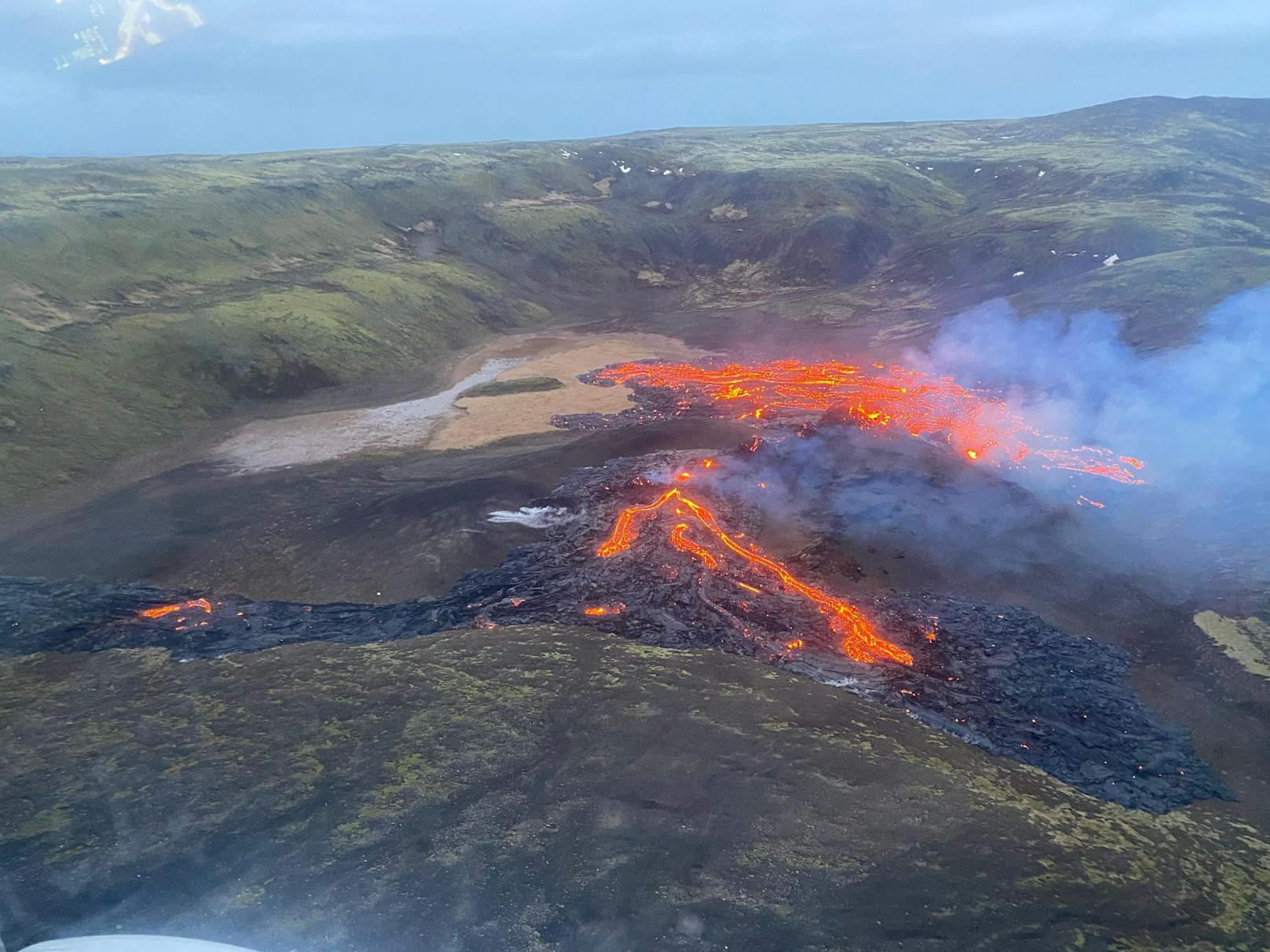 Auf Island ist am späten Freitagabend der Vulkan Fagradalsfjall ausgebrochen.