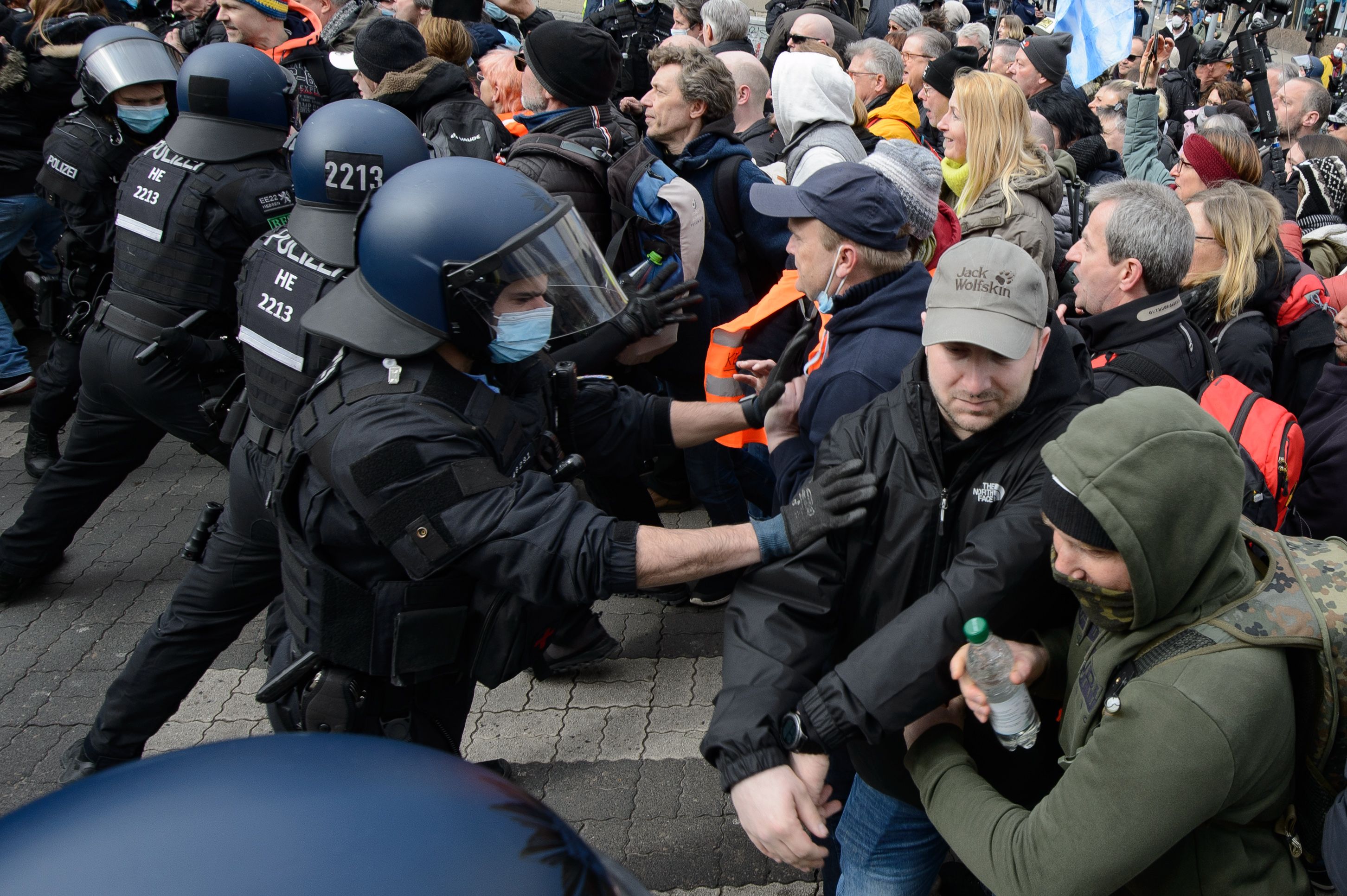 Die Corona-Demo in Kassel eskalierte.