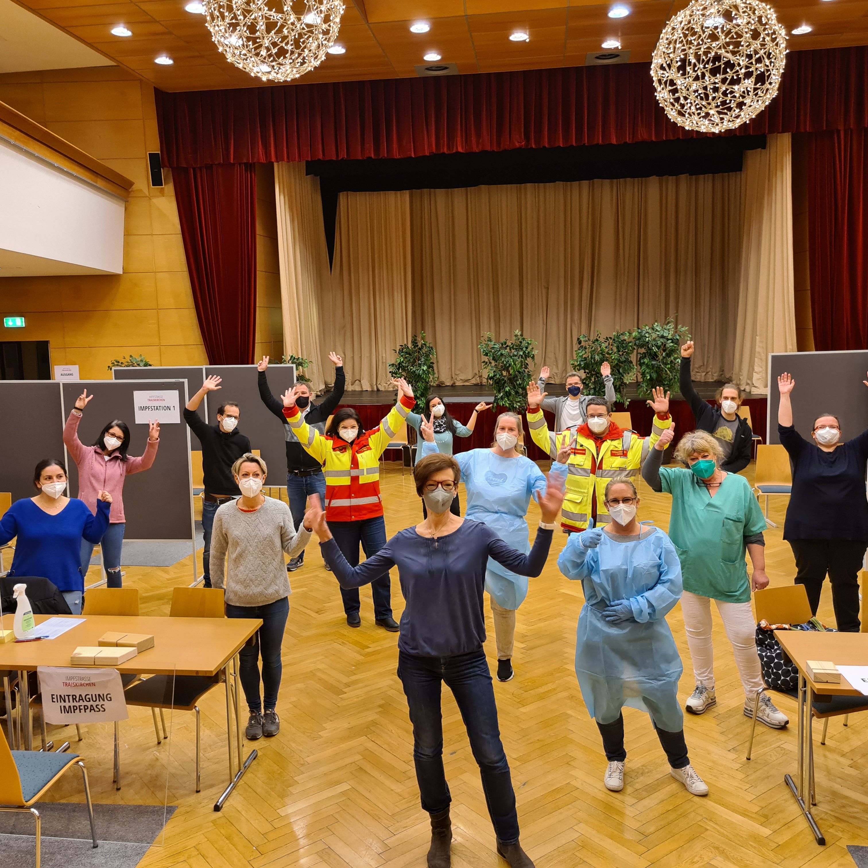 Ein Foto von den Helfern in Traiskirchen