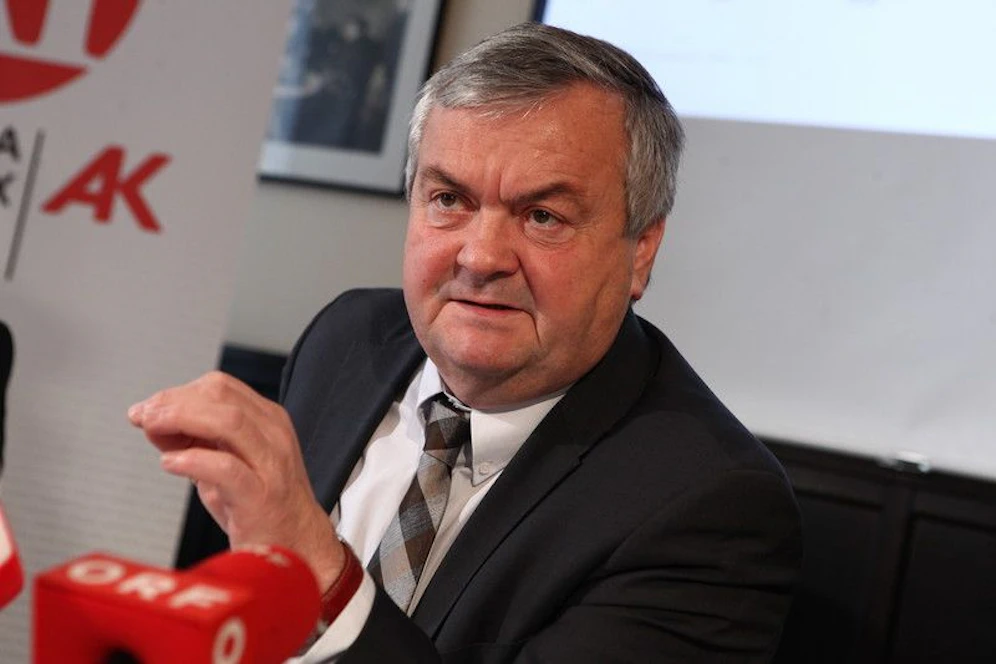 Die AK OÖ (im Bild Präsident Johann Kalliauer) setzte sich für den 35-Jährigen ein - mit Erfolg.