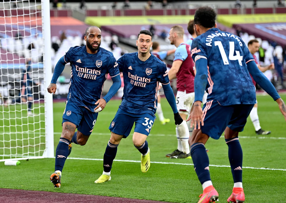 Arsenal jubelt über den Ausgleich nach einem 0:3-Rückstand.