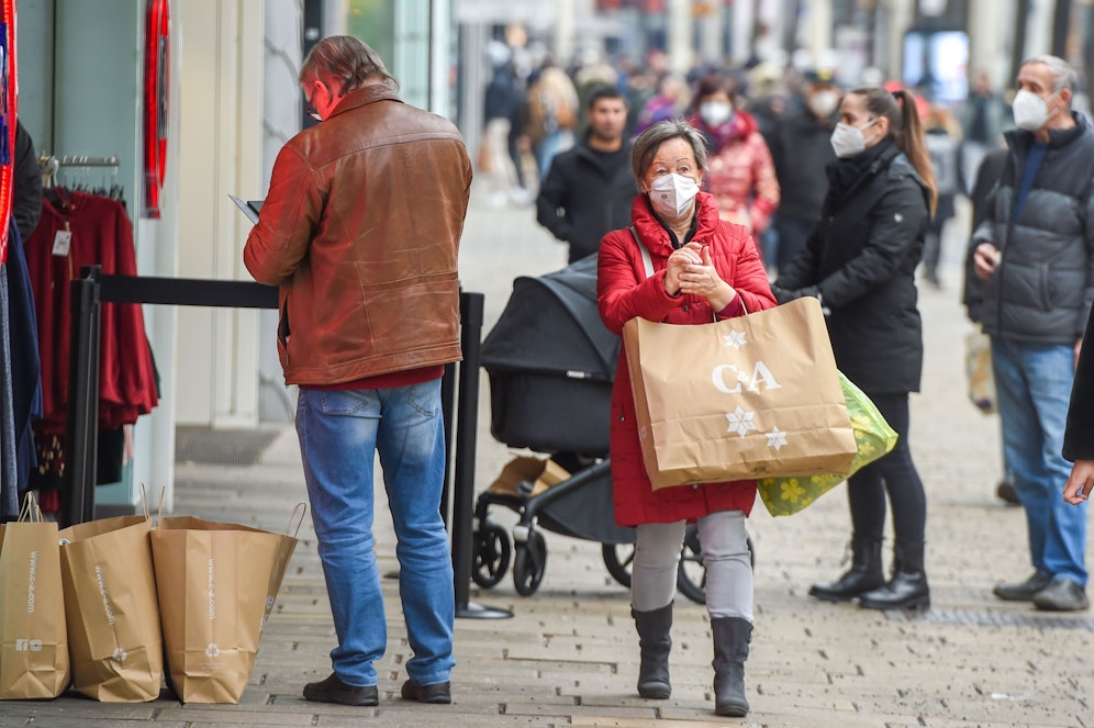 Eine Frau ging trotz aufrechte Absonderungsbescheid in Ybbs einkaufen. (Symbolbild)