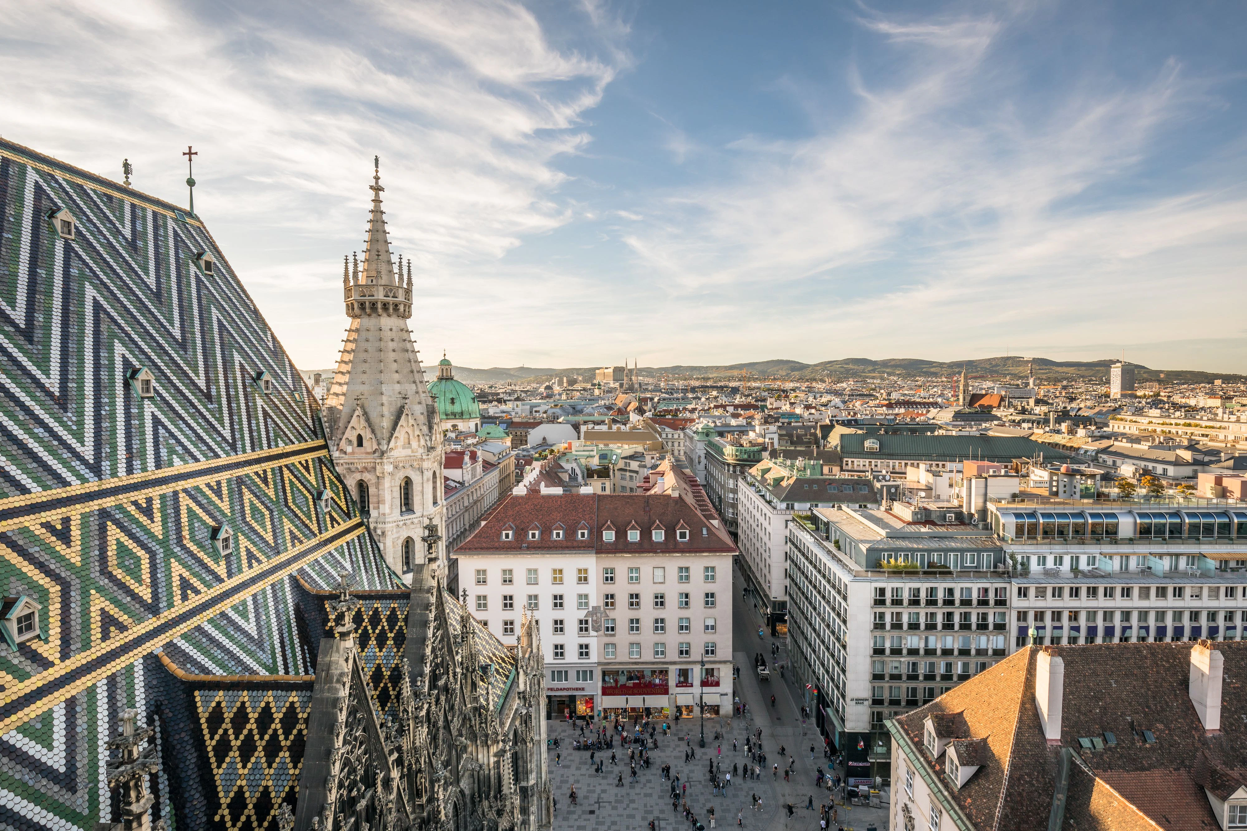 Blick vom Nordturm des Stephansdom nach Nordwesten über die Innenstadt