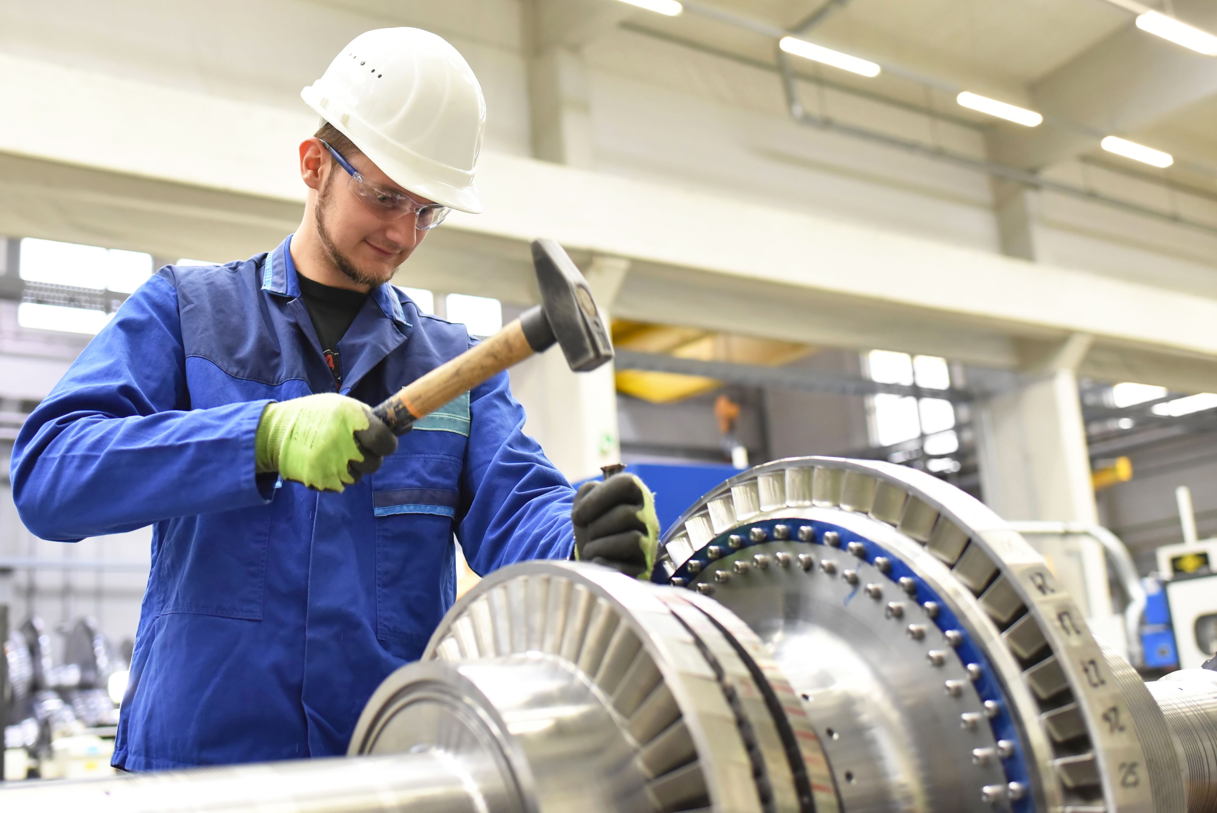 production and design of gas turbines in a modern industrial factory