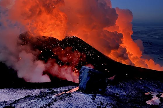 Die Eruption hat auf 2.850 Metern Seehöhe einen neuen Kegel geformt