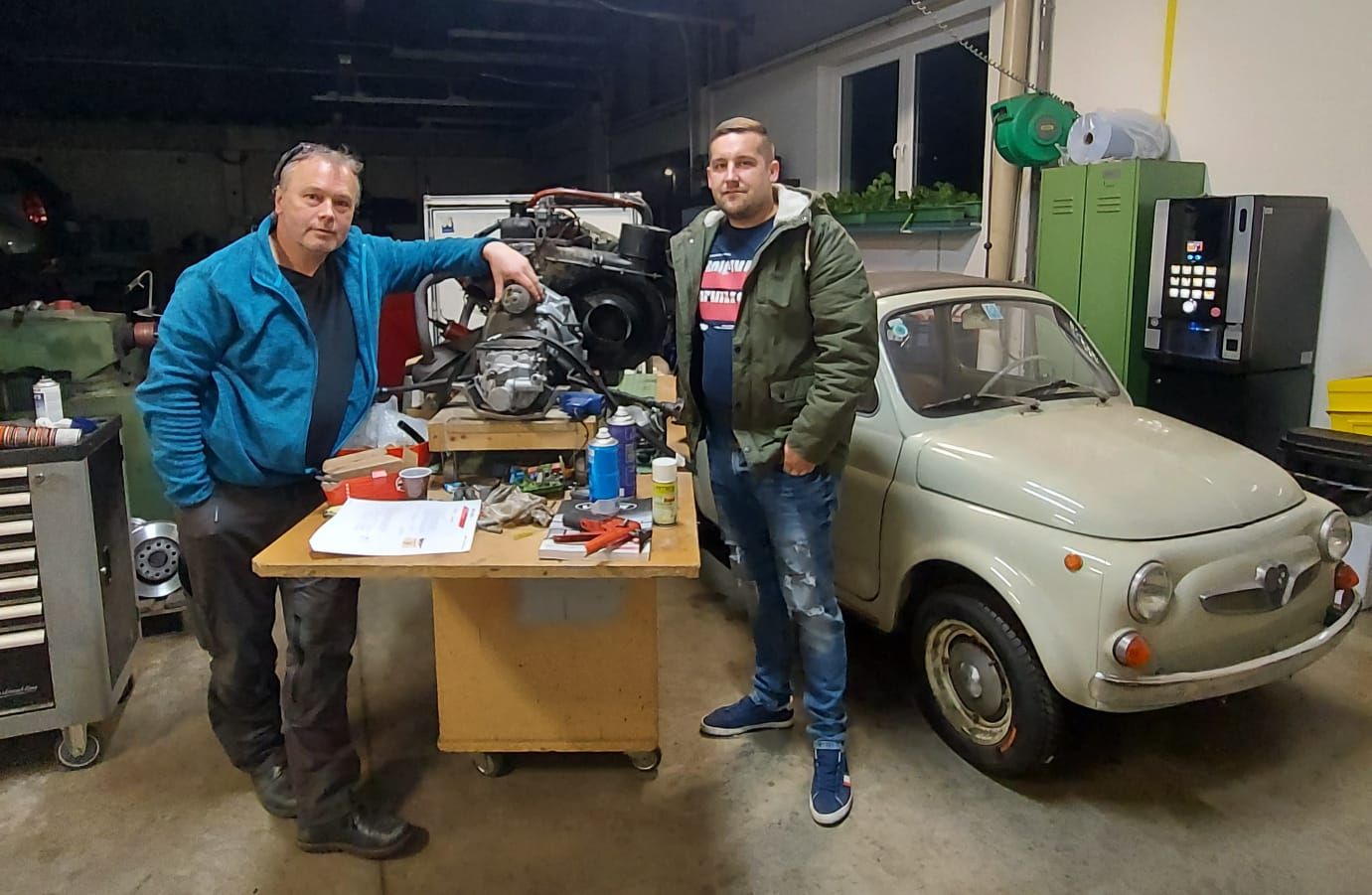 Tomasz G. mit Mentor Edwin Sagmeister